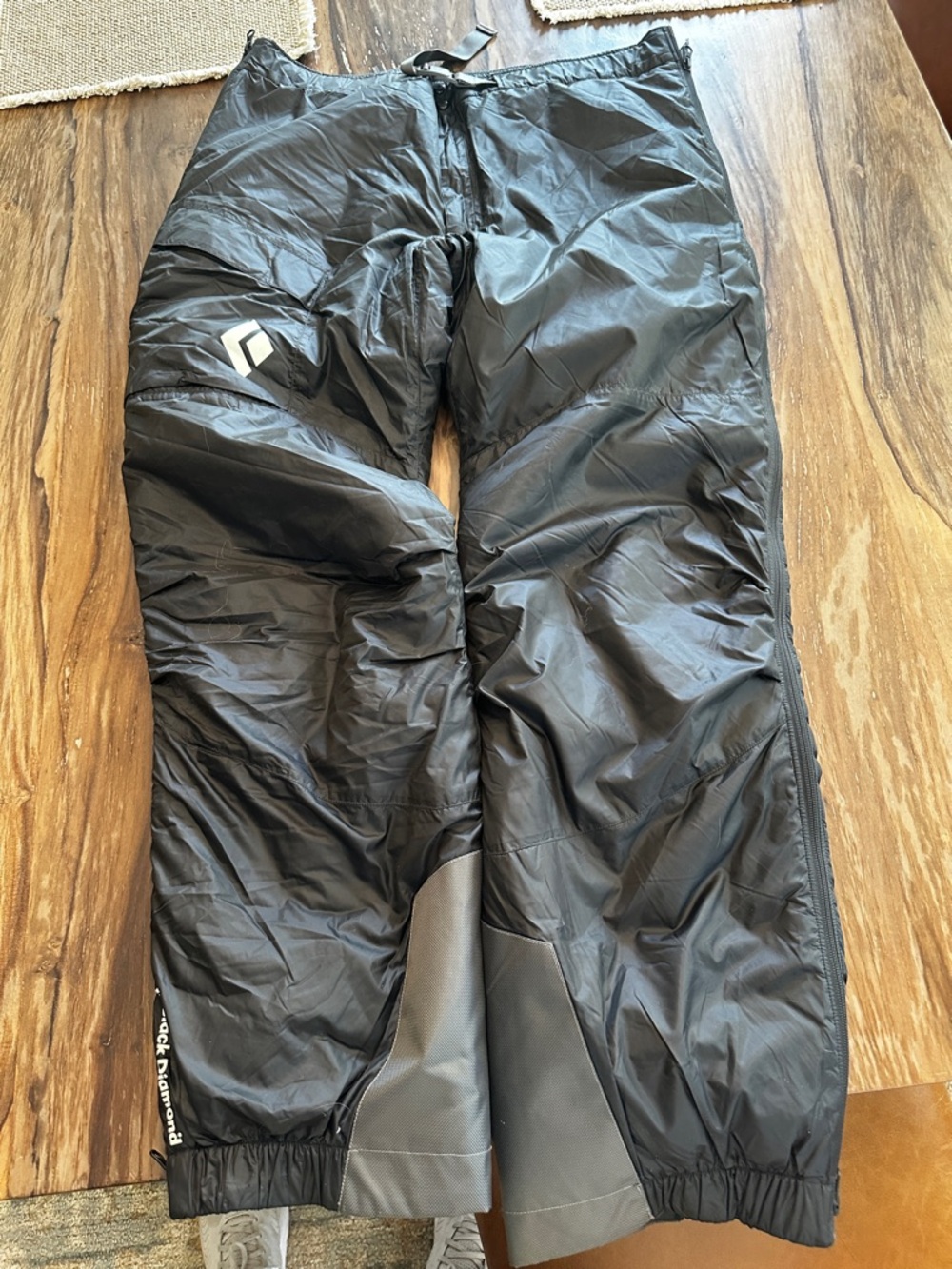 Black Diamond Stance Belay Full Zip Pants Sz XL Black. NWT